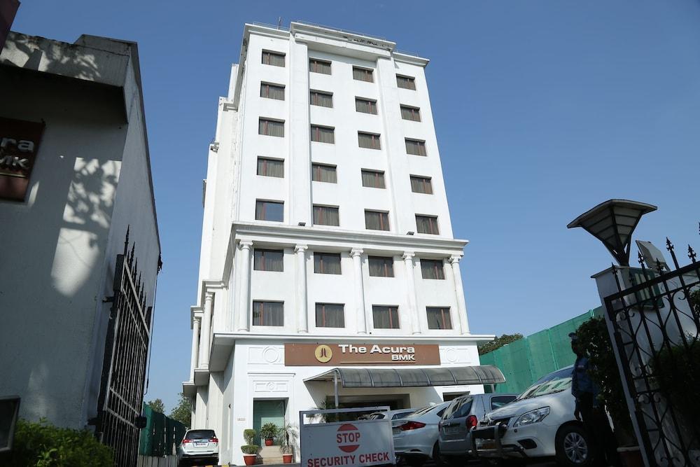 The Acura, Bmk Otel Gurgaon Dış mekan fotoğraf