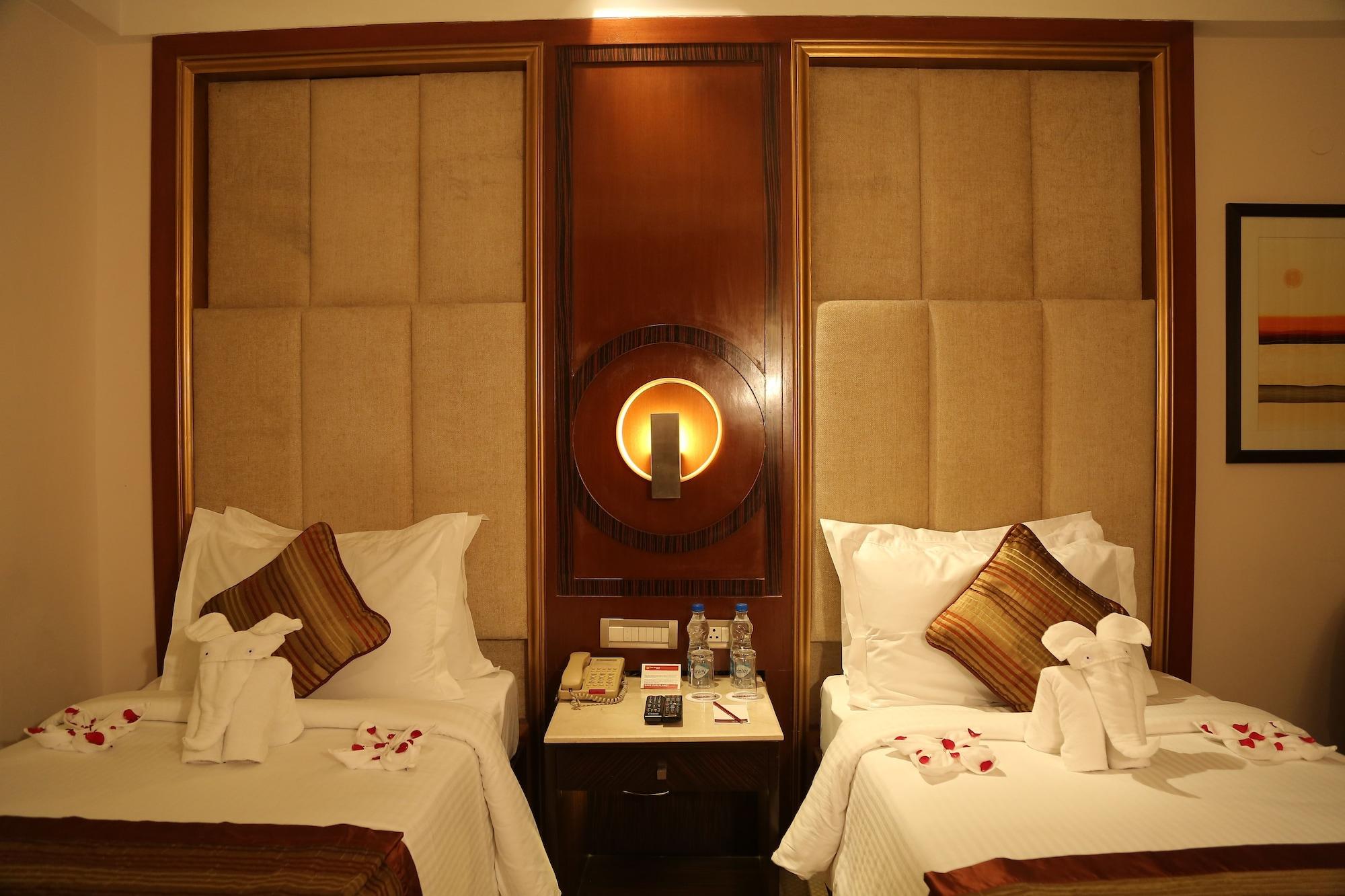 The Acura, Bmk Otel Gurgaon Dış mekan fotoğraf