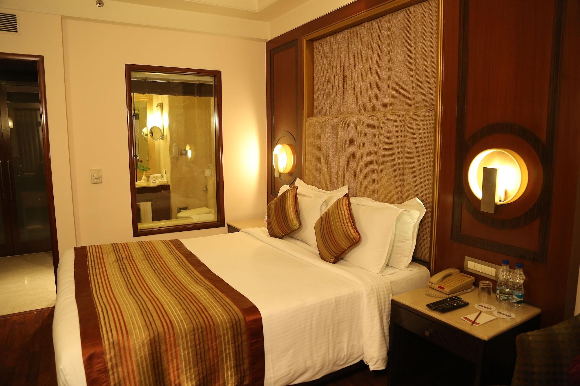 The Acura, Bmk Otel Gurgaon Dış mekan fotoğraf