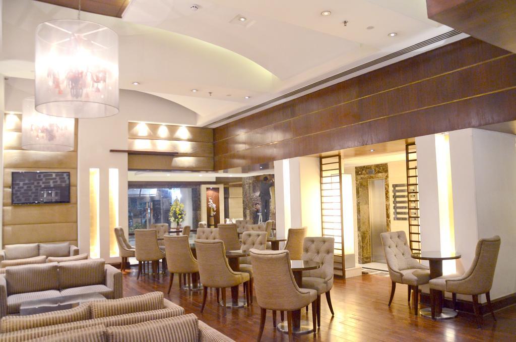 The Acura, Bmk Otel Gurgaon Dış mekan fotoğraf