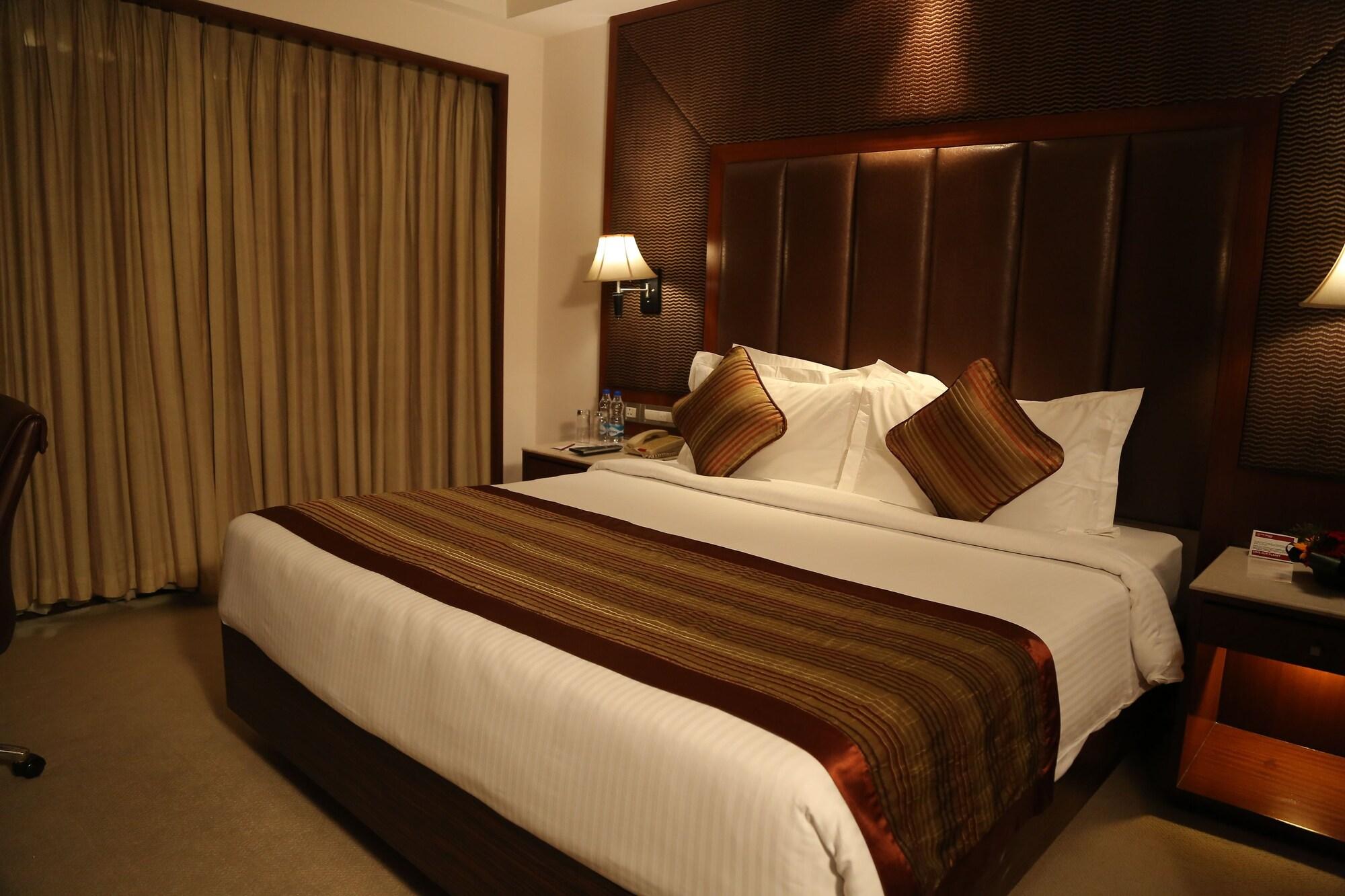 The Acura, Bmk Otel Gurgaon Dış mekan fotoğraf