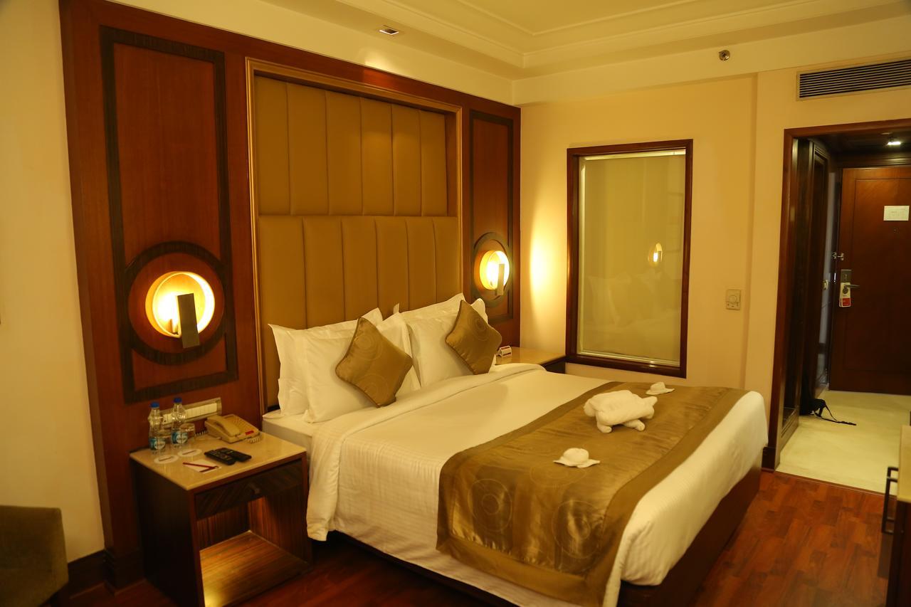 The Acura, Bmk Otel Gurgaon Dış mekan fotoğraf